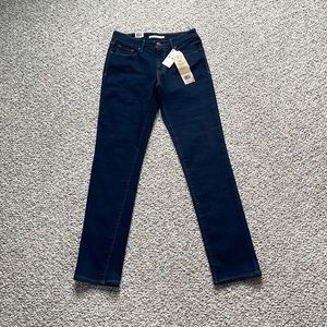 Levi’s Jeans (Dark Blue, Women’s Size 6 Medium - W28, L32, Mid Rise Skinny)